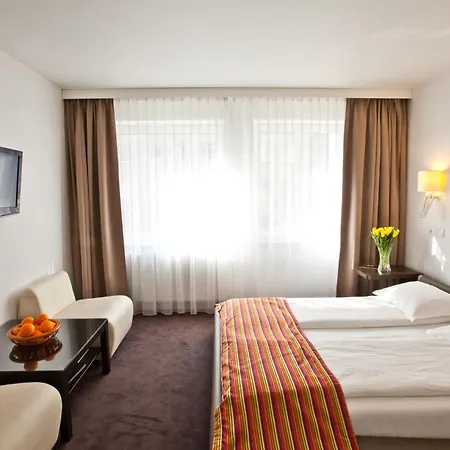 Platinum 4* Poznan