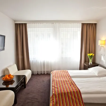 Platinum 3* Poznan