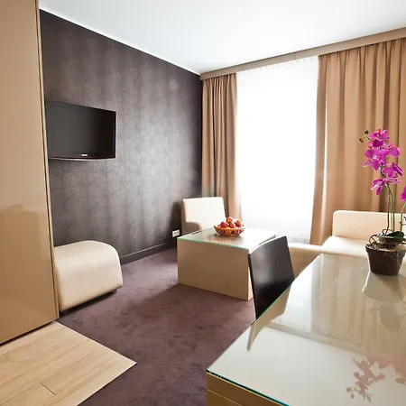 Platinum 3* Poznan