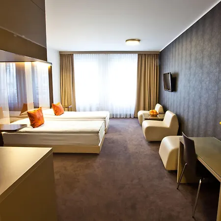 Platinum Aparthotel 3*