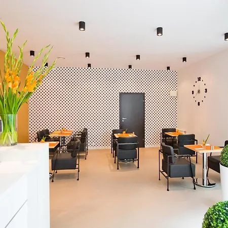 Platinum Aparthotel 4*