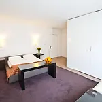 アパートホテル Platinum 4*
