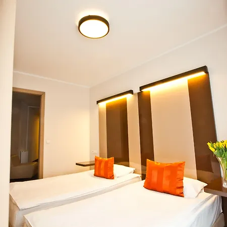 Platinum Lägenhetshotell Poznań